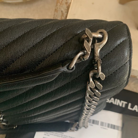 College large YSL ♥️Authenticity Card included♥️ - Picture 6 of 17